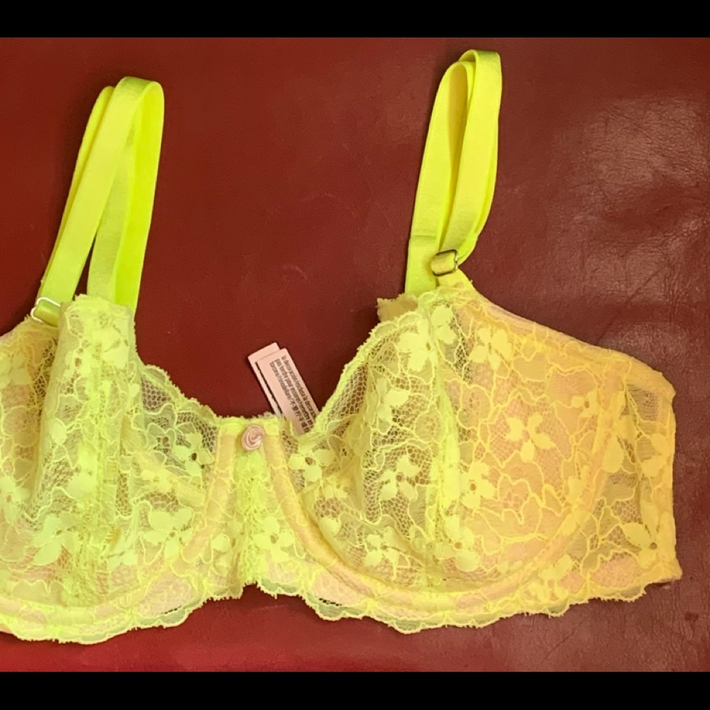 VS Dream Angels push-up without padding lace bra